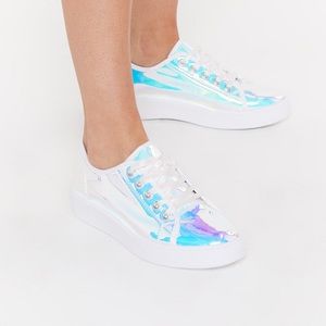 Iradescent sneakers - size 8